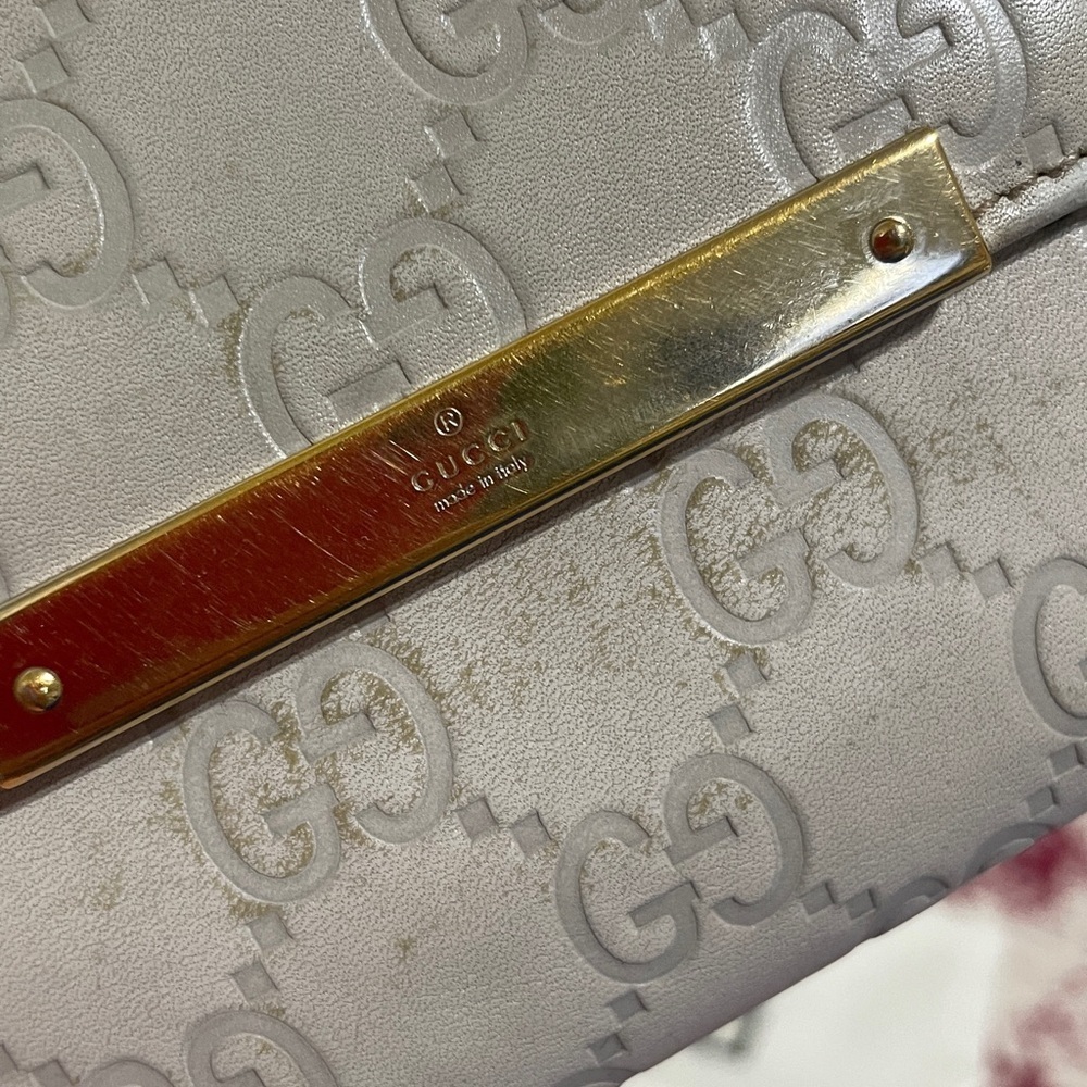 Gucci Embossed Leather Compact Wallet - Picture 6 of 15